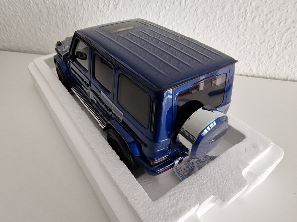 1/18 Minichamps Mercedes AMG G63 2018 Blue Metallic 110 037061