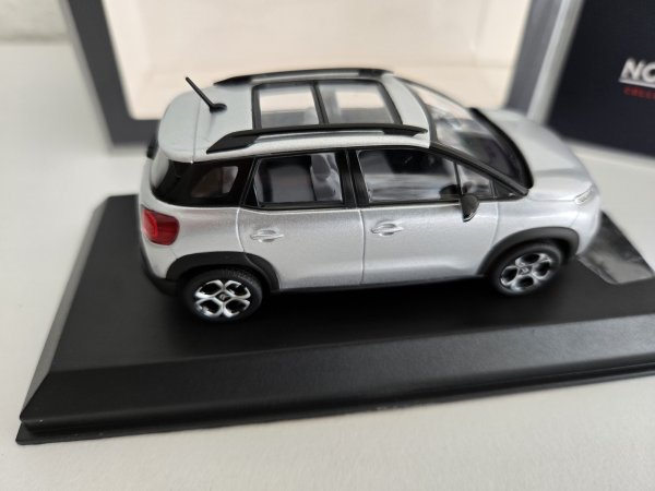 1/43 Norev Citroen C3 Aircross Cosmic Silber 155332 - Spiegel abgebrochen- liegt bei