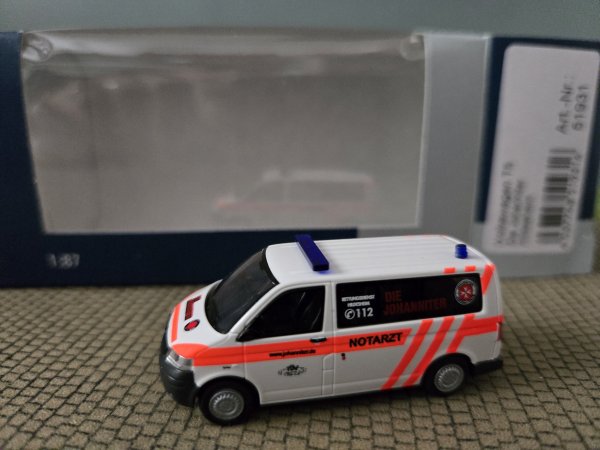 1/87 Rietze VW T5 Die Johanniter Hildesheim 51931