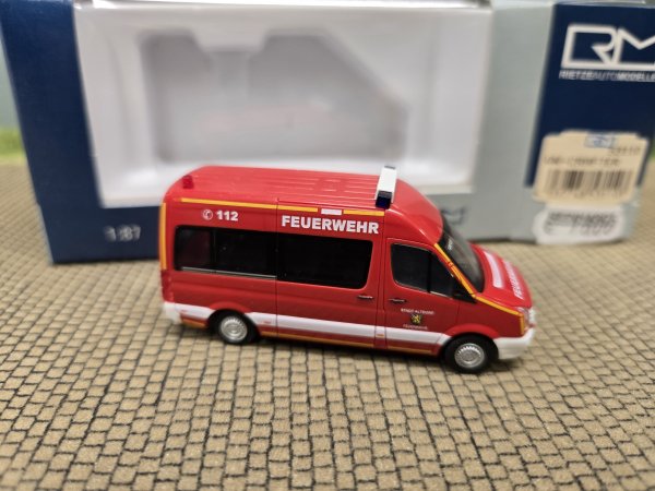 1/87 Rietze VW Crafter Feuerwehr Altdorf bei Nürnberg 53110