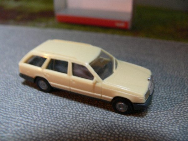 1/87 Herpa MB 500 TE beige