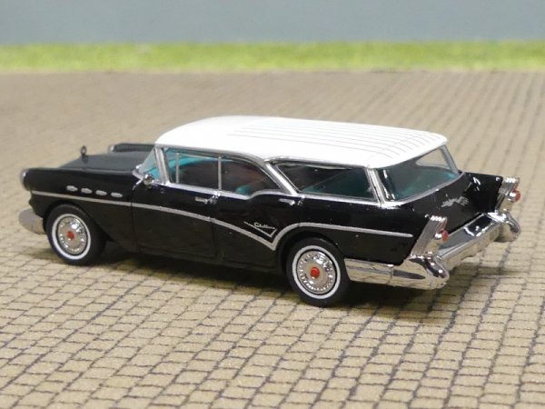 1/87 Brekina Buick Century schwarz, Dach weiss 18177