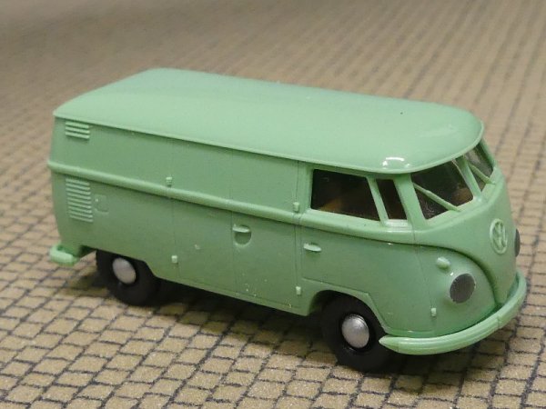 1/87 Brekina # 0180 VW T1 b lindgrün Kasten