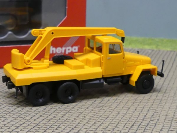 1/87 Herpa IFA G5 Kranfahrzeug orange 308113