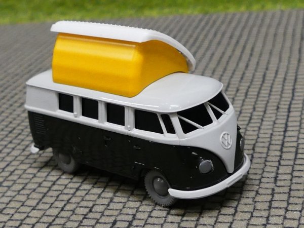 1/87 Brekina # 1556 VW T1 b Camper Dormobil-Dach geöffnet, lichtgrau/tannengrün