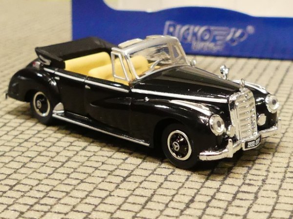 1/87 Ricko MB 300c W186 Cabrio schwarz 38427