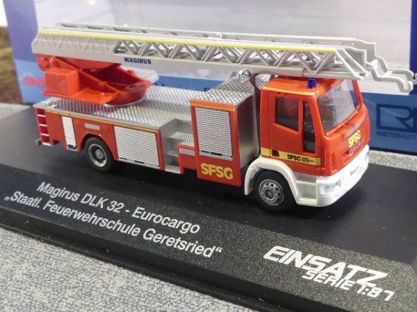 1/87 Rietze Magirus DLK 32 Staatliche Feuerwehrschule Geretsried 68566