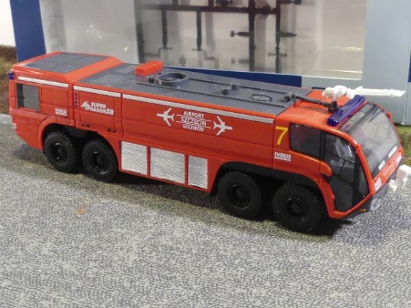 1/87 Rietze Iveco Magirus Dragon X8 Airport Stettin Polen PL 68359