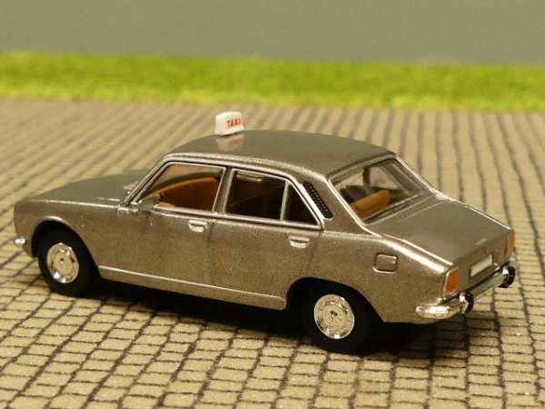 1/87 Brekina Peugeot 504 TAXI Frankreich bronze