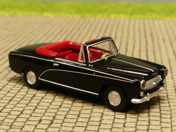 1/87 Brekina Peugeot 403 Cabrio de Luxe schwarz 29158