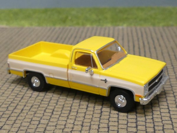 1/87 Brekina Chevrolet C20 gelb/weiss 19655