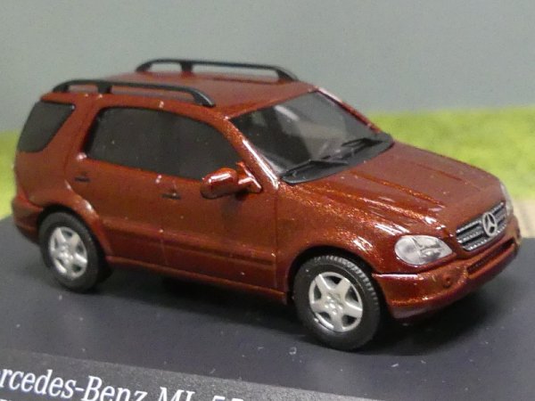 1/87 Busch MB ML 55 AMG braun metallic IAA 1999