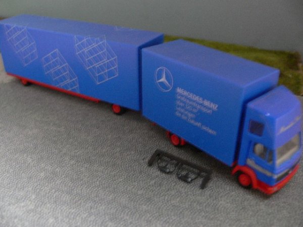 1/87 Herpa MB SK Mercedes Benz Großraumtransport #657