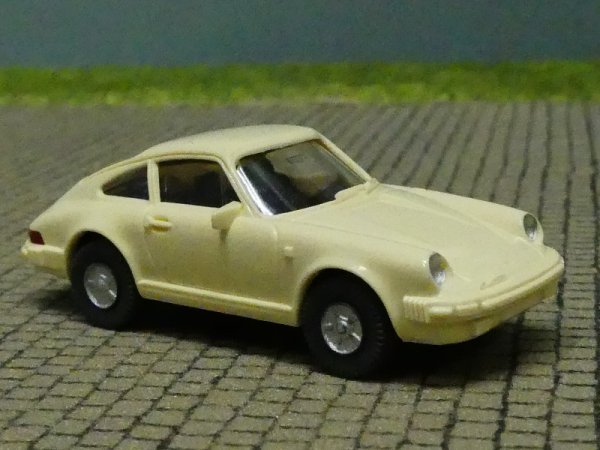 1/87 Wiking Porsche 911 SC creme 161 2 A