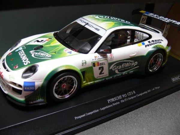 1/18 Minichamps Porsche 911 GT3 R Prospeed European Championship 2011 Lappalainen-Heylen #2 151 118902