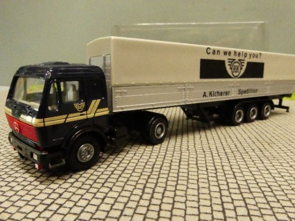 1/87 Herpa MB NG Kicherer Spedition Planen Sattelzug