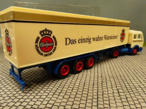 1/87 Herpa Albedo MB NG Warsteiner Koffer Sattelzug