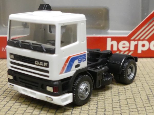 1/87 Herpa DAF 95 Zugmaschine weiss mit Dekor 869000