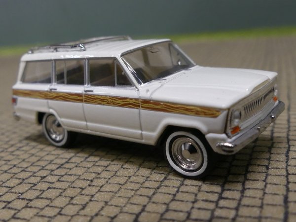 1/87 Brekina Jeep Wagoneer B Wooden Strip 19870