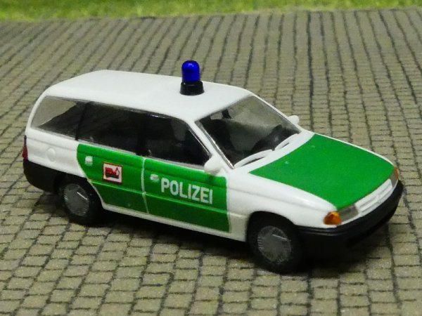 1/87 Rietze Opel Astra Caravan Polizei weiß-grün 50494