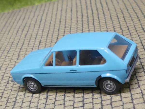 Brekina VW Golf I hellblau (g1#10)