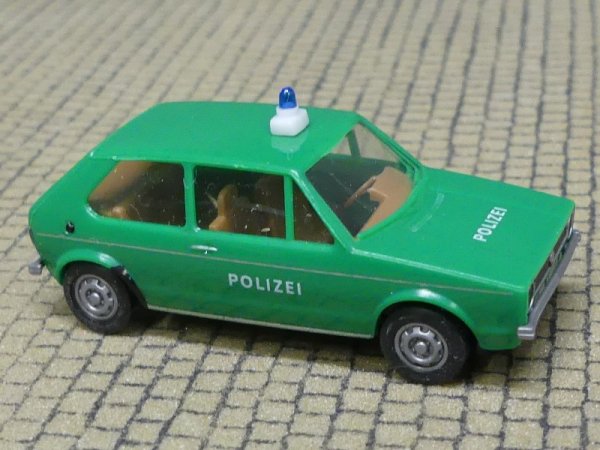 1/87 Brekina VW Golf I Polizei grün 25508