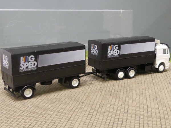 1/87 Herpa MB SK LOG SPED Planen-Sattelzug in Faltbox