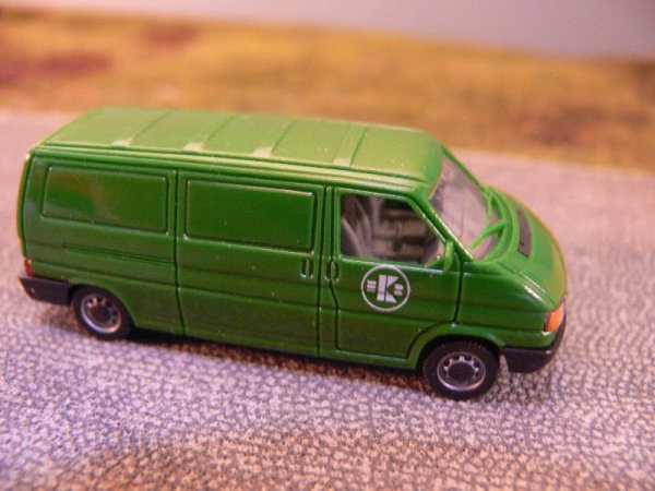 1/87 AWM VW T4 Kasten Kieserling dunkelgrün  3025.54