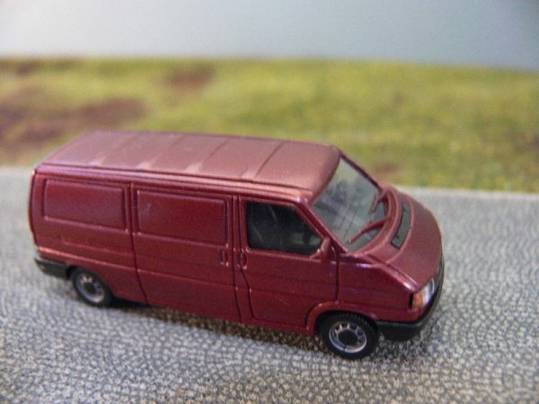 1/87 AWM VW T4 Kasten rotmetallic 3029-1