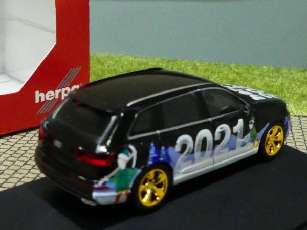 1/87 Herpa Audi Q7 Weihnachts PKW 2021 102179