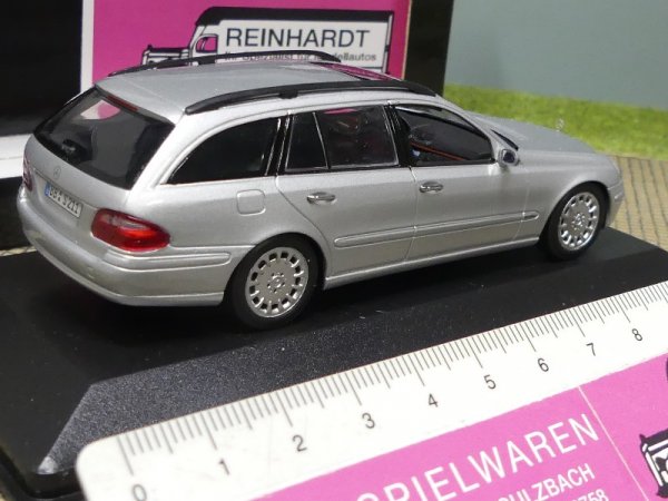 1/43 Minichamps MB E-Klasse T-Modell 2003 silber 400 031512