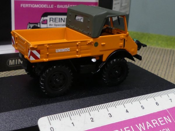 1/43 Minichamps MB Unimog 401 mit Frontwinde 1951 orange 439 030205