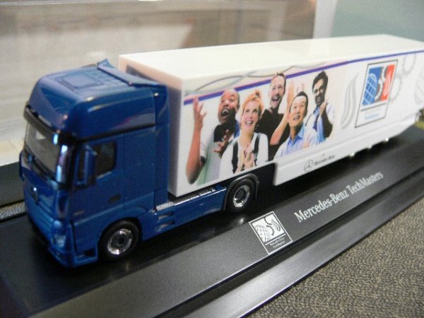 1/87 Herpa MB Actros MB TechMasters Koffer-Sattelzug