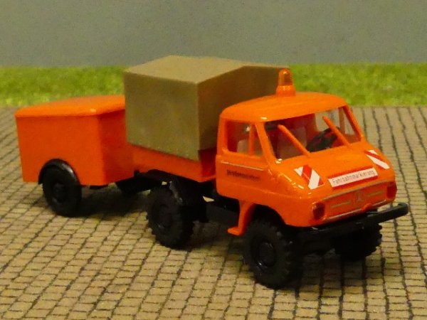 1/87 Brekina Unimog 411 Straßenmeisterei + Hänger 39106