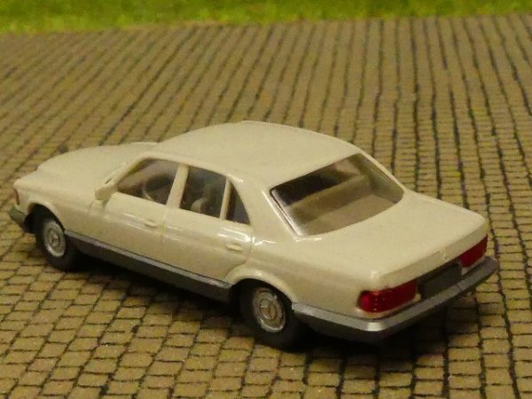 1/87 Wiking MB 500SE altweiß 157 2 A