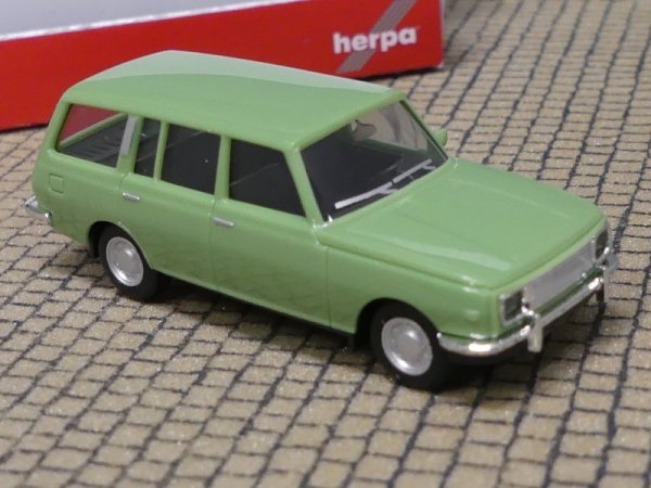 1/87 Herpa Wartburg 353 '66 Tourist lindgrün 024150-005