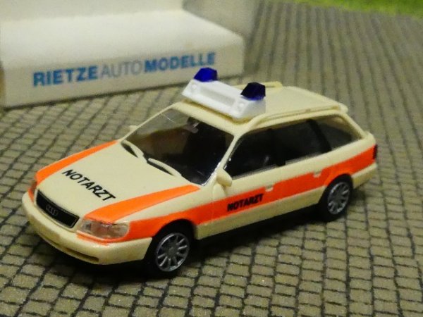 1/87 Rietze Audi A6 Avant Notarzt 50661