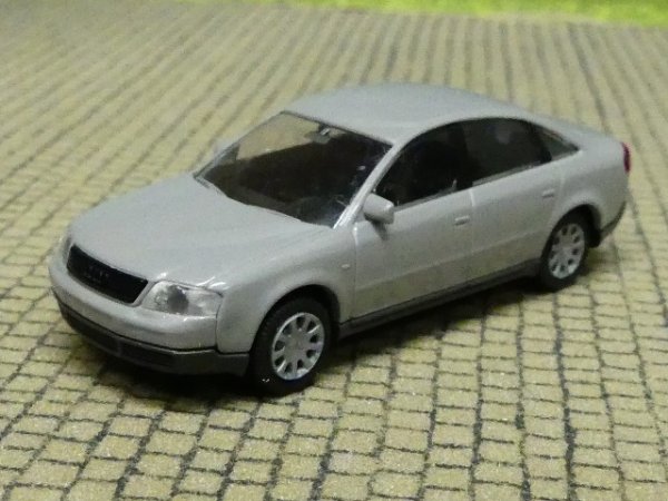 1/87 Rietze Audi A6 grau