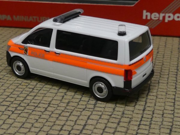 1/87 Herpa VW T6 Bus mit Heckklappe Polizei Bern/Schweiz 096911