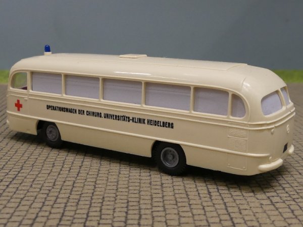 1/87 Brekina MB O 321 DRK OP Wagen Heidelberg