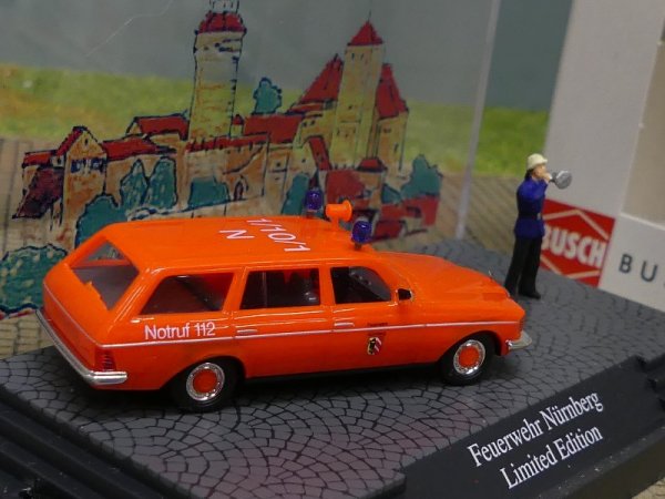 1/87 Busch MB 123 Feuerwehr Nürnberg 46804