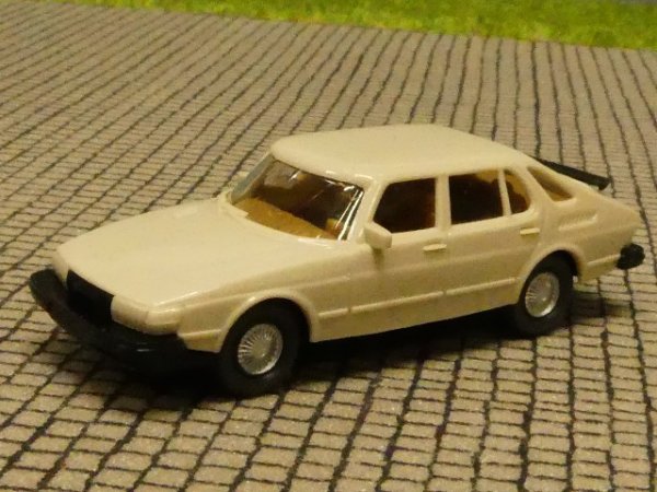 1/87 Wiking SAAB 900 Turbo hellbeige 215 2 A