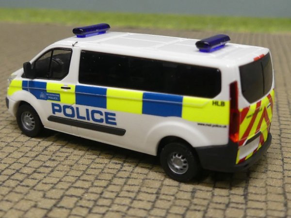 1/87 Busch Ford Transit Custom Bus Police GB 52433