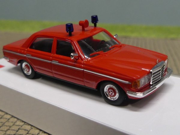 1/87 Busch MB W123 ELW Feuerwehr Hamburg 46875