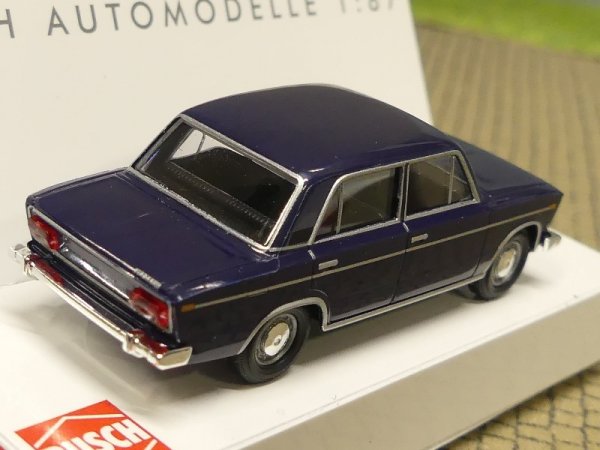 1/87 Busch Lada 1600 dunkelblau 50554