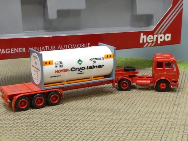 1/87 Herpa MB NG HOYER Cryo-tainer Tank-Container-Sattelzug 811363