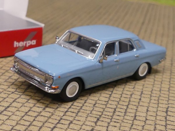 1/87 Herpa Wolga M24 pastellblau 024334-004