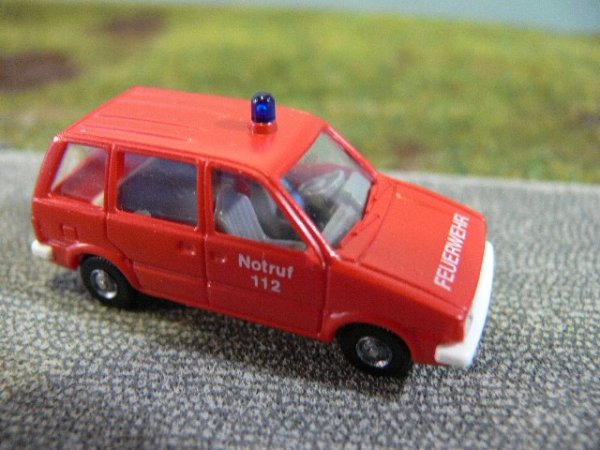 1/87 Rietze Nissan Prairie Feuerwehr 50060