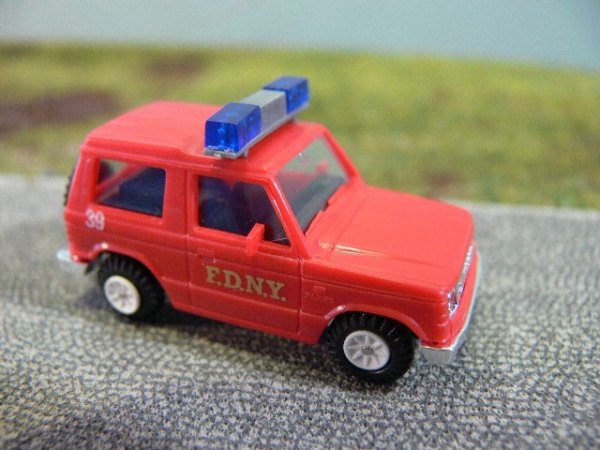 1/87 Rietze Mitsubishi Pajero FDNY 50184