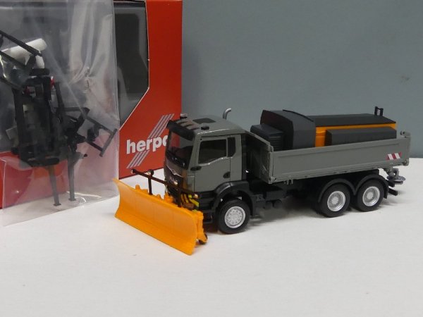 1/87 Herpa MAN TGS NN Winterdienstfahrzeug grau/gelb 315388